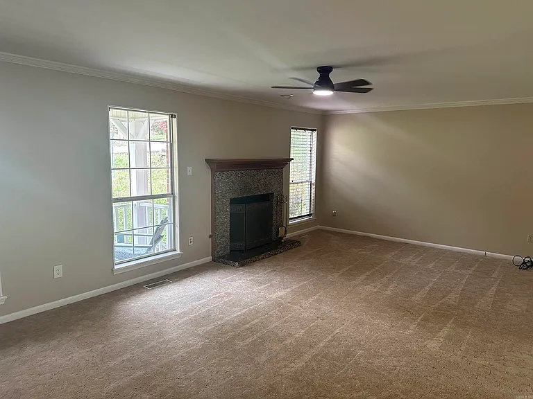46 Morrison Ct — Photo 3