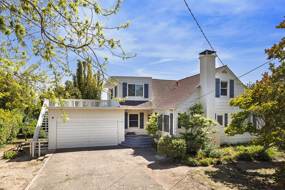 Primary Photo - 1527 Santa Rosa Ave