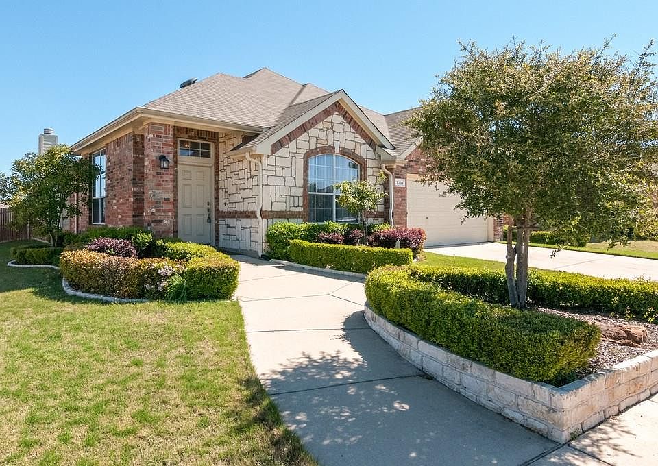 1st image of 3201 Crofton Dr