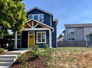 9224 N Van Houten Ave #C, Portland, OR 97203