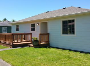 1010 Myrtle Crest Ln, Myrtle Point, OR 97458