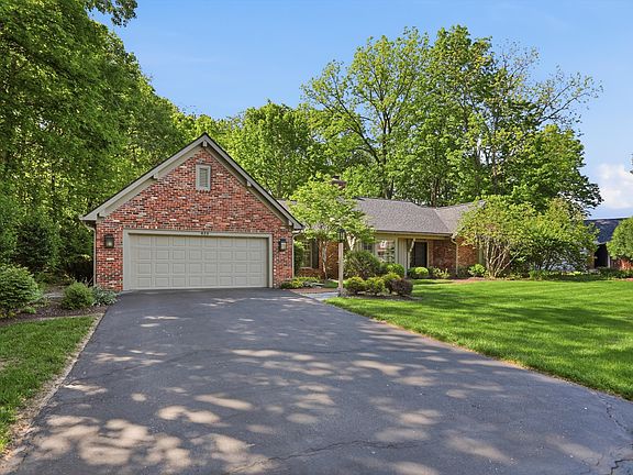 2nd image of 625 Eagle Creek Cir