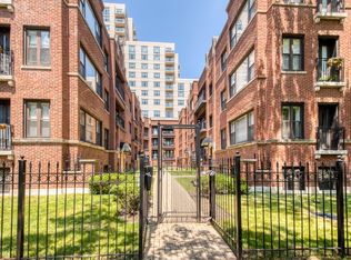 904 W Winona St APT 2N, Chicago, IL 60640