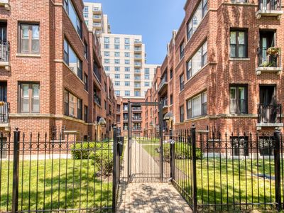 904 W Winona St APT 2N, Chicago, IL, 60640