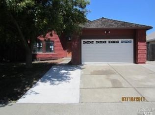 916 Hickory Ave, Fairfield, CA 94533