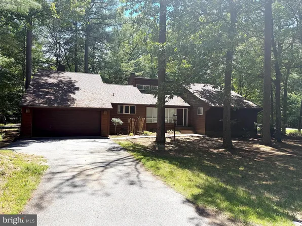 11832 Wollaston Cir, Issue, MD 20645