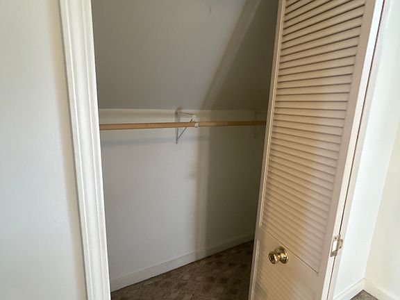 5th image of 1109 Central Ave #B