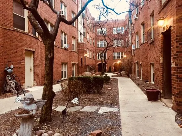 4128 N Kedvale Ave #106, Chicago, IL 60641