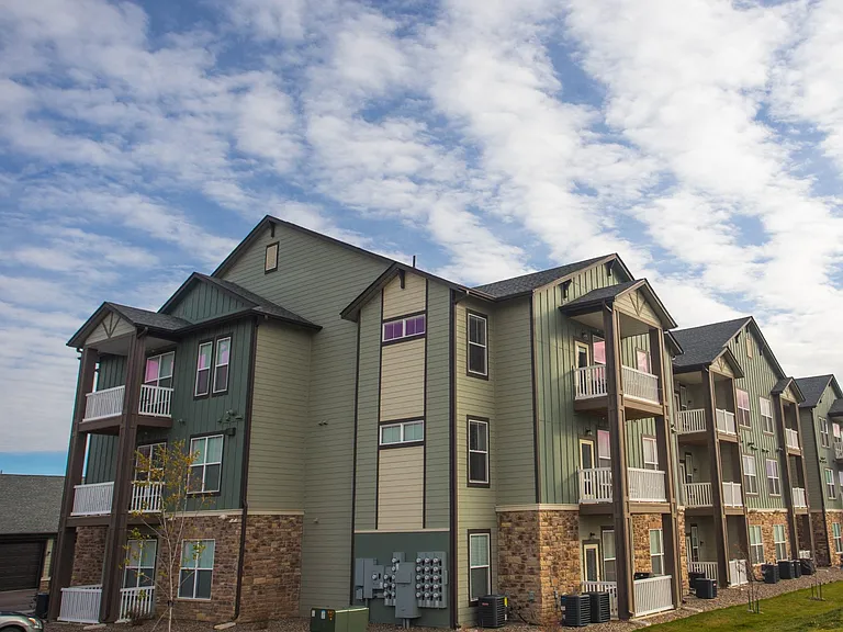 Sierra Ridge — Photo 2