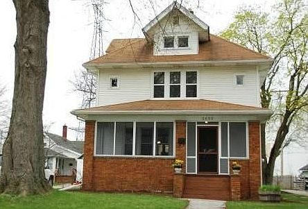 1st image of 2033 Eastbrook Dr