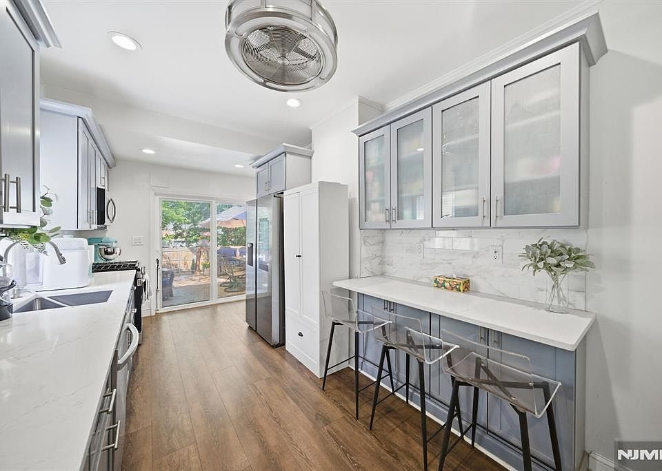 1st image of 42 Spring Valley Ave