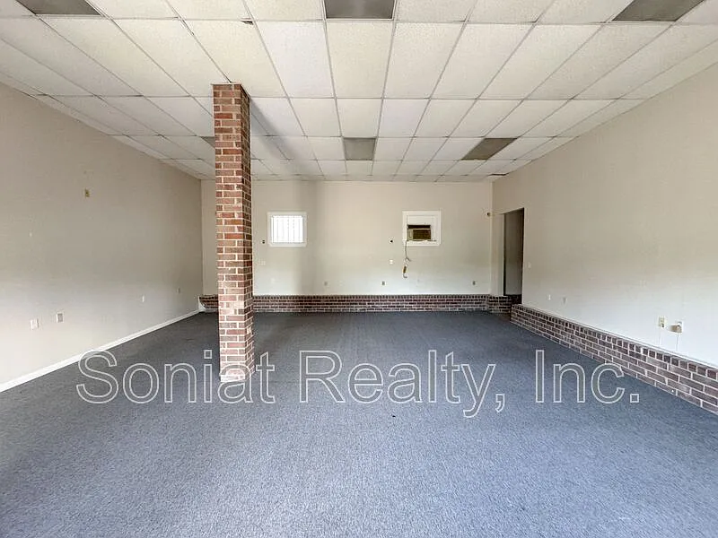 Studio, $1,300 — Photo 4