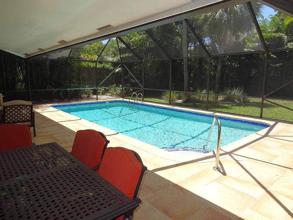 1st image of 1140 SW 15th Street