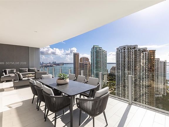 2nd image of 300 Biscayne Boulevard Way #2802