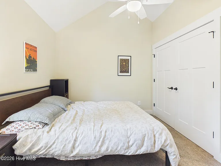 460 Clark St — Photo 30