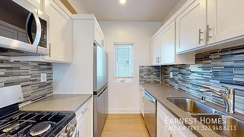 146 1/2 Rosemont Ave Photo 1