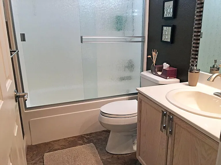 Decond Bathroom