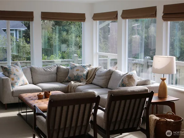 641 Ocean Shores Boulevard SW, Ocean Shores, WA 98569