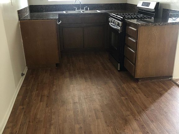 3rd image of 219 Saint Francis St #7
