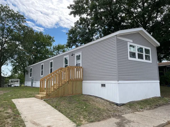 971 S 75th St, Kansas City, KS 66111