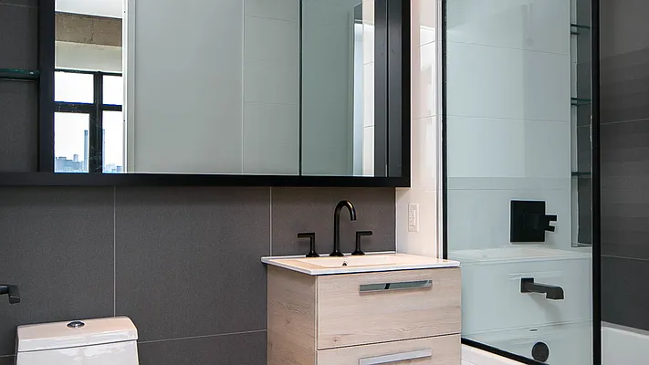 Rented by Nooklyn NYC LLC | media 48