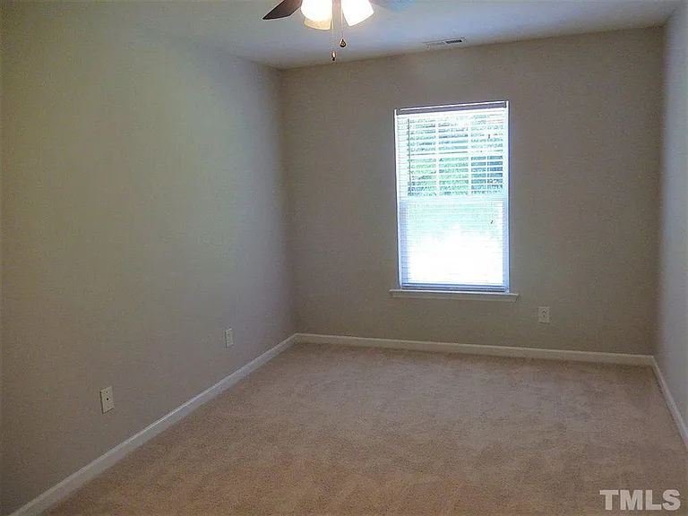 Bedroom 2 for Roommates or children.