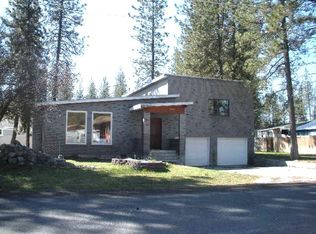6807 W Parkway Rd, Nine Mile Falls, WA 99026