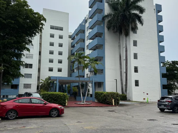 5050 NW 7th St, Miami, FL