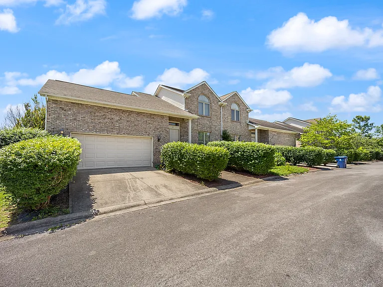 264 Jolin Dr #1 — Photo 49