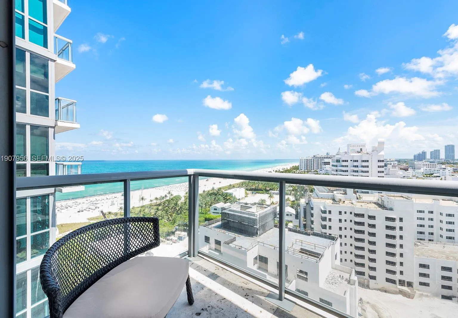 Setai Resort & Residences — Photo 1