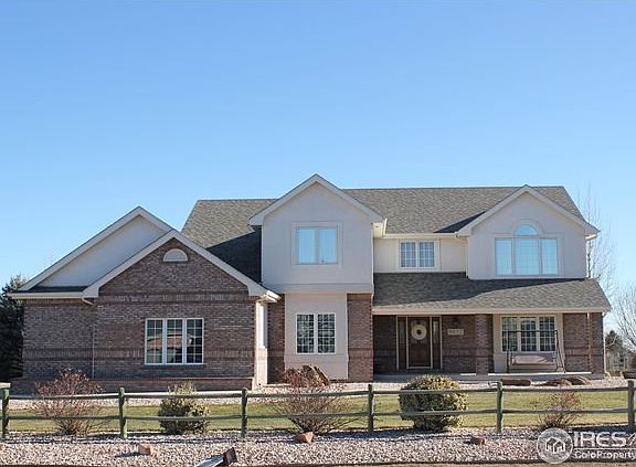 Beautiful 2-Story with Brick and Stucco!