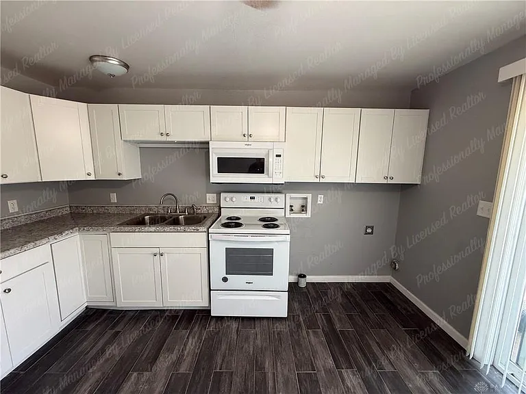 5444 Bellefontaine Rd — Photo 7