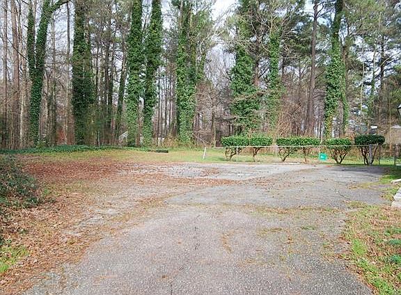 5th image of 713 Edgemont Dr