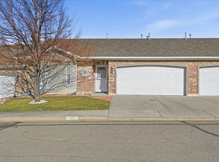 55 Mountain View Cir, Providence, UT 84332