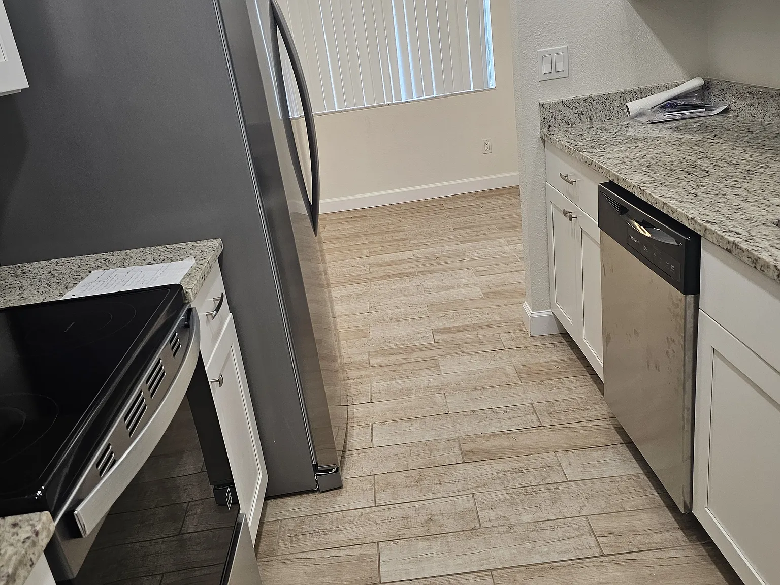 3 bed, 1710 sqft, $1,800 — Photo 2