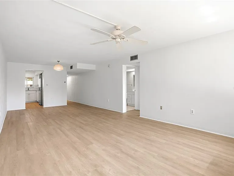 4570 Overlook Dr NE #284 — Photo 9