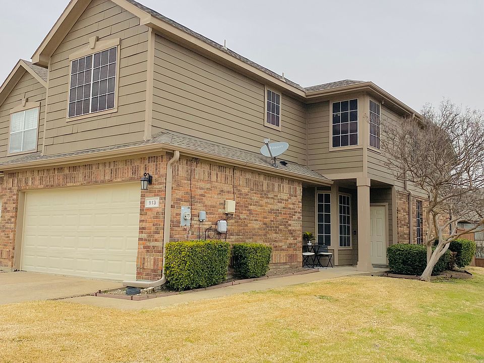 1st image of 913 Cypress Creek Dr