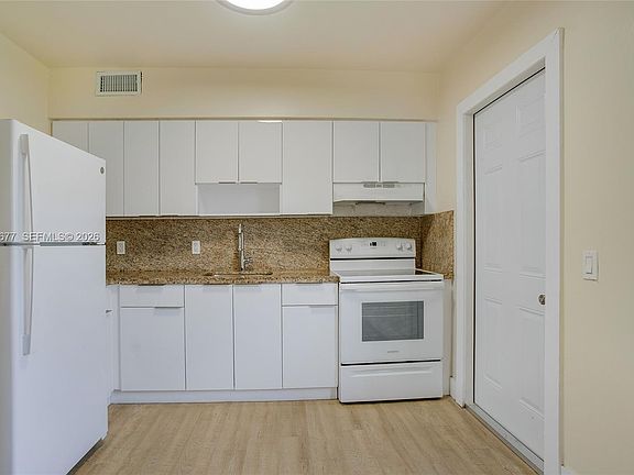 5th image of 463 Florida Blvd #463