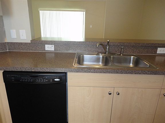 4th image of 4618 Castile Way S