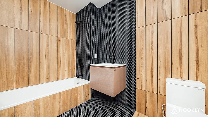 Rented by Nooklyn NYC LLC | media 24