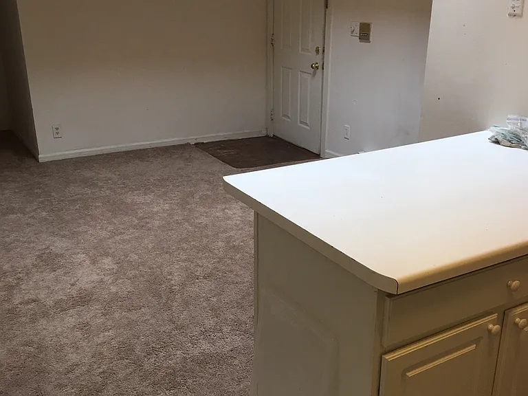 The Mansion — Photo 3