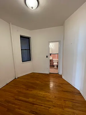 Rented by Eric Goodman Realty Corp | media 9