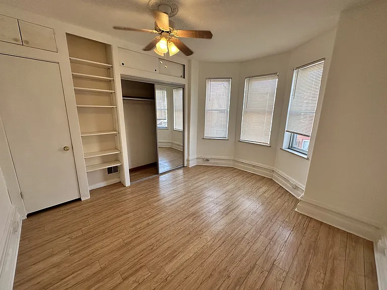 2026 Mercy St — Photo 4