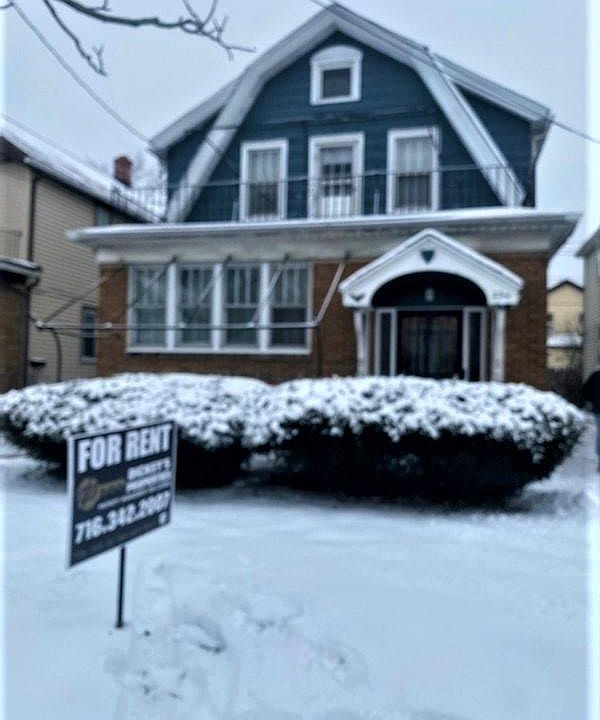 1st image of 294 Hastings Ave