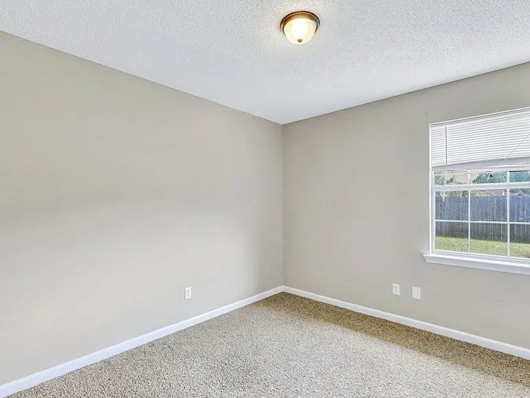 772 Melissa Dr — Photo 19
