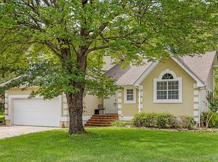3005 Prestons Station Dr, Hixson, TN 37343