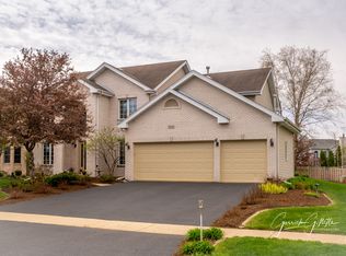 302 Clarion Ct, Oswego, IL 60543