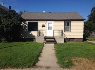 319 14th Ave W, Williston, ND 58801