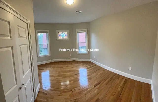 15 Dix St #2 — Photo 10
