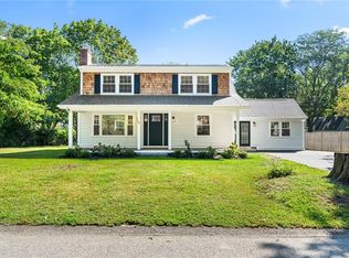 8 Houghton St, Barrington, RI 02806